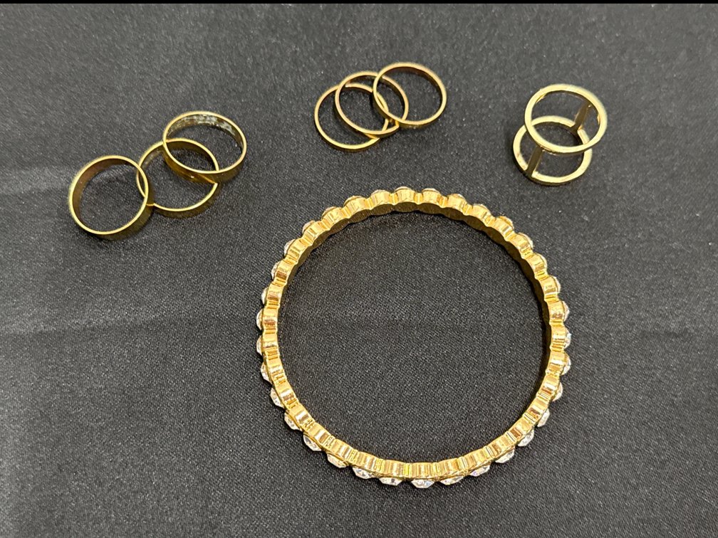 Rings and Bracelet (8)
