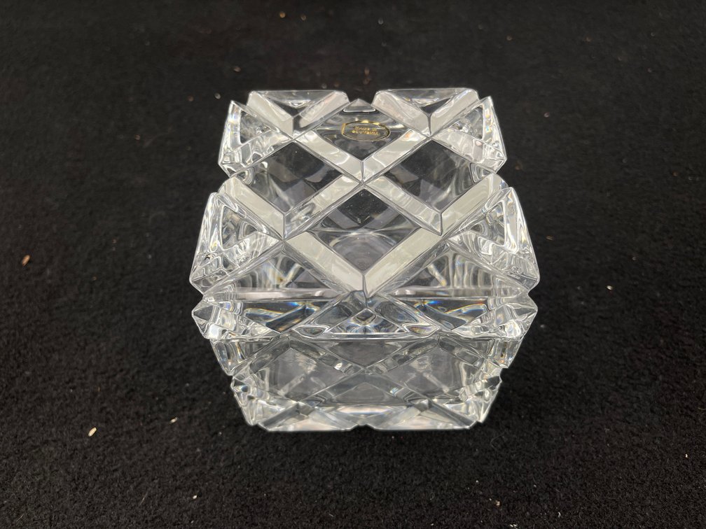 Mikasa Slovenia Heavy Lead Crystal Trinket Box