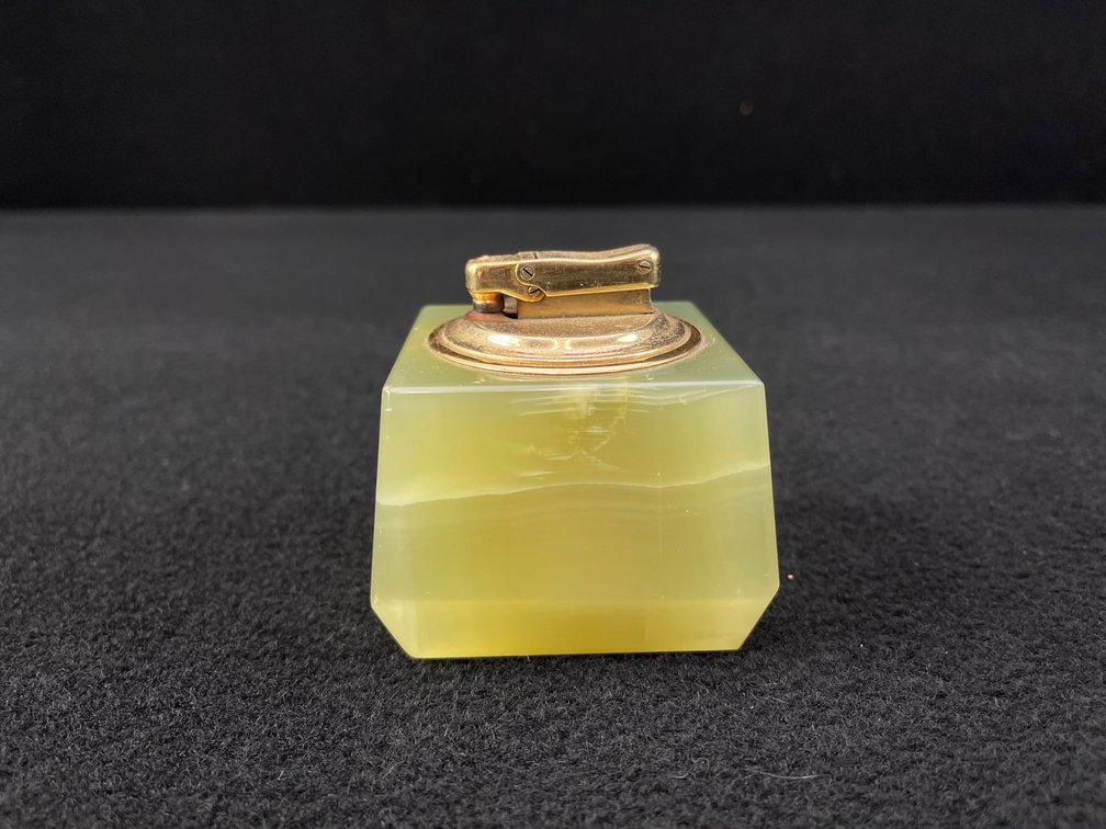 Vintage Green Onyx Table Lighter