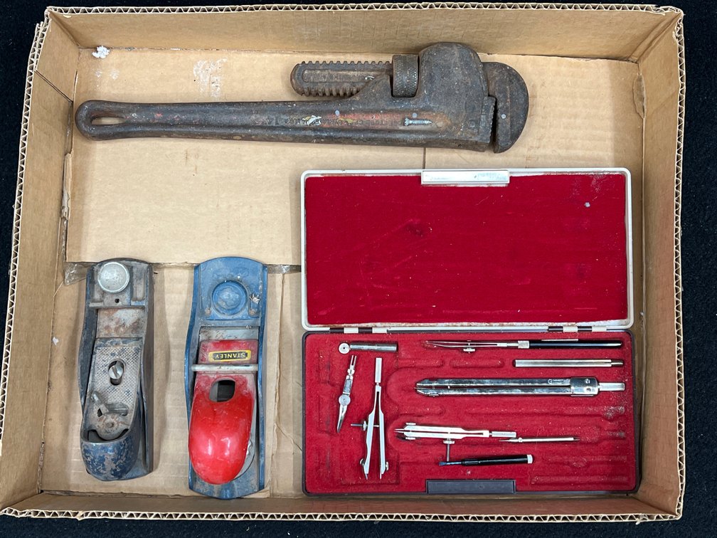 2 Wood Planers, Drafting Compasses, & Pipe Wrench