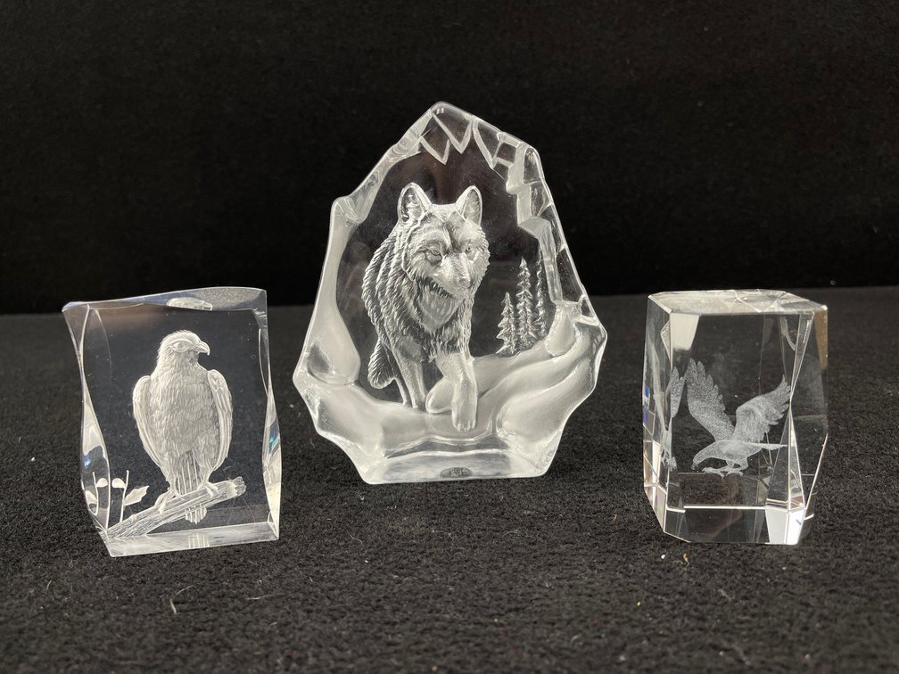 Collection of Glass and Hard Plastic Animal Etchings
