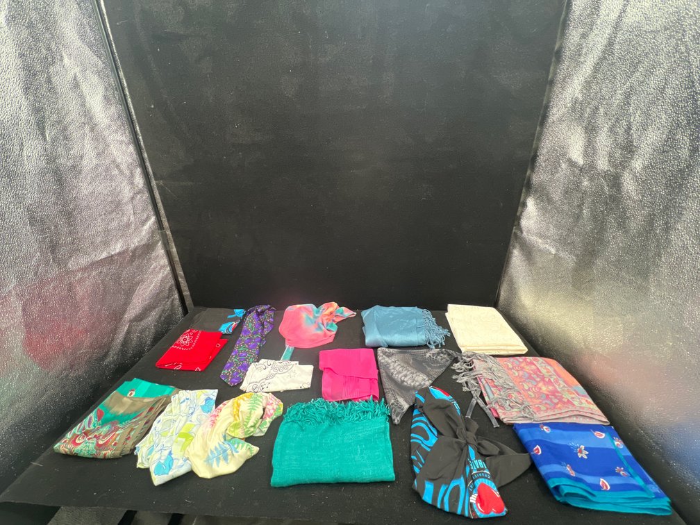 Handkerchiefs, Tie, Bandanas, Shaws, & Head Covers