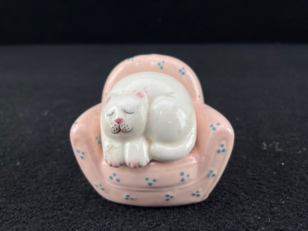 Ceramic Lounging Cat Salt & Pepper Shakers