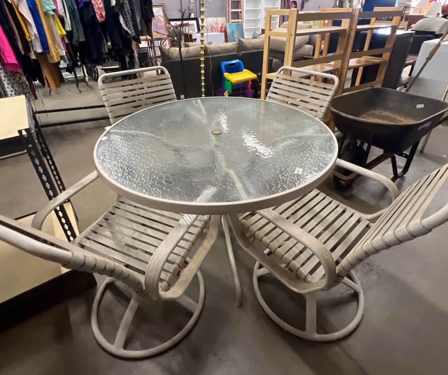 Patio Table and 4 Chairs
