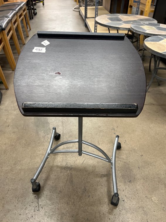 Mobile Rolling Laptop Cart / Podium