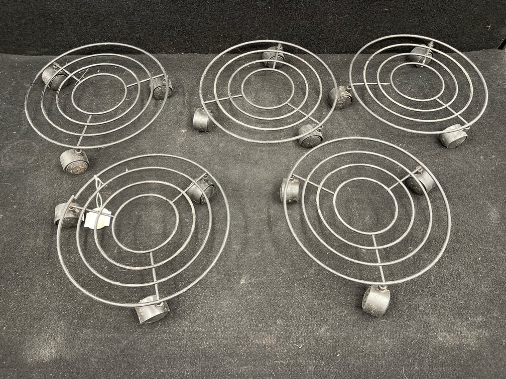 5 Rolling Plant Stands