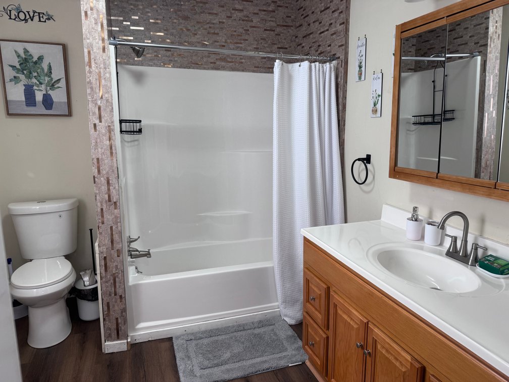 Image for CASHFLOW! 4 Bedroom Rental and Airbnb. Bidding is open now through Thursday October 15th, at 6:00 p.m. 1605 N. 18th Street, Clarksburg, WV, 26301.