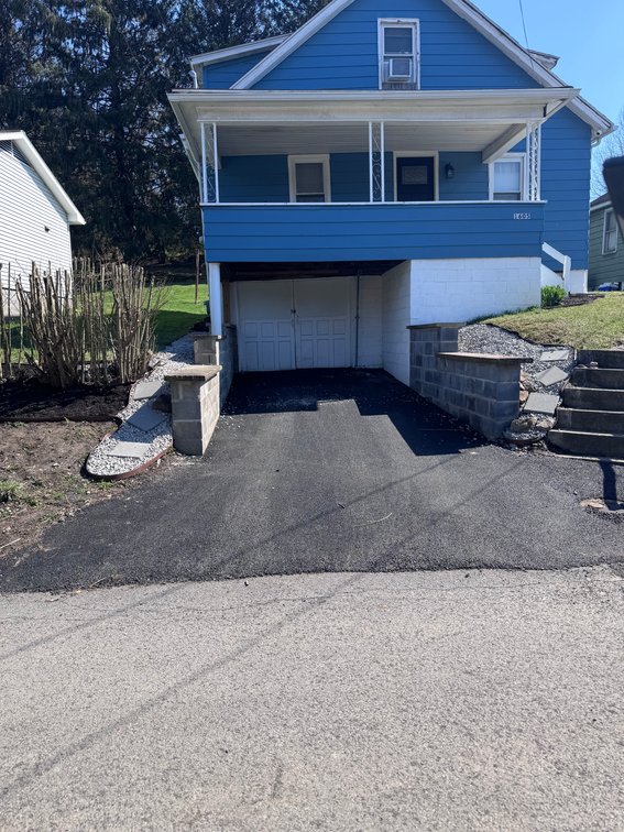 Image for CASHFLOW! 4 Bedroom Rental and Airbnb. Bidding is open now through Thursday October 15th, at 6:00 p.m. 1605 N. 18th Street, Clarksburg, WV, 26301.
