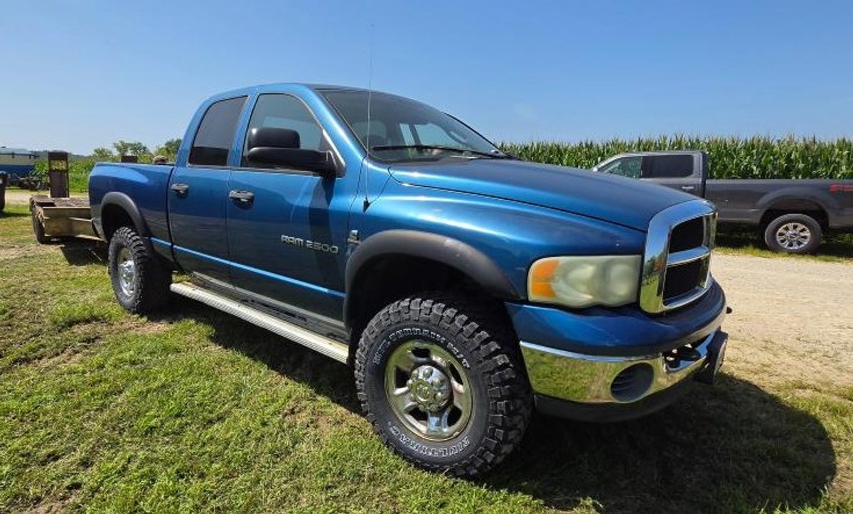 2003 Dodge 2500 4X4 Club Cab Pickup,