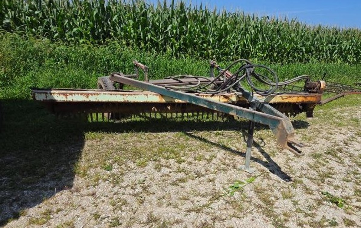 Rite Way W1200 Rock Rake