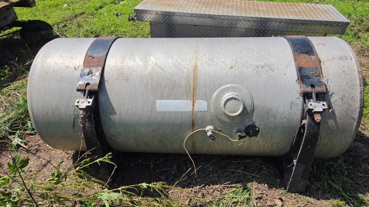 Freightliner 150 Gal Fuel Tank