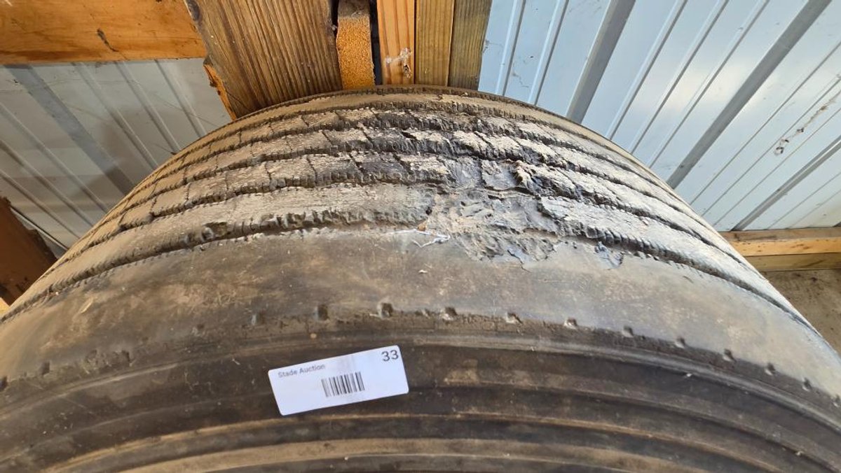 Super Single Tire