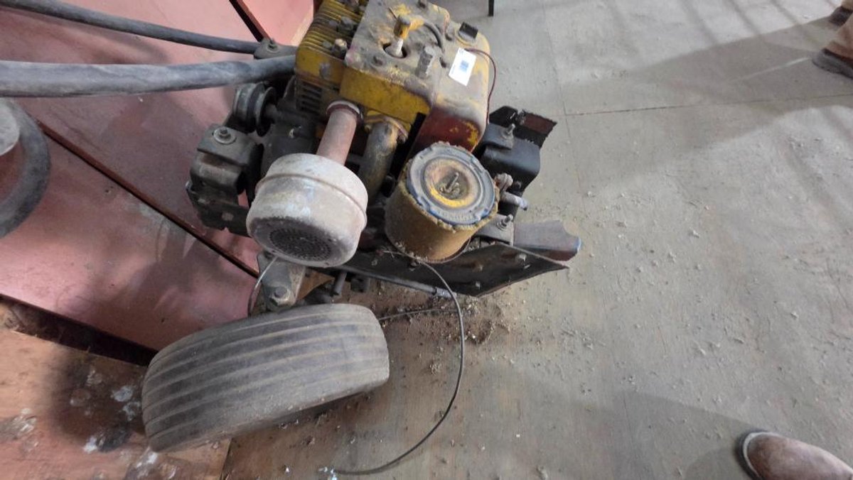 B&S 11hp. Gas Engine