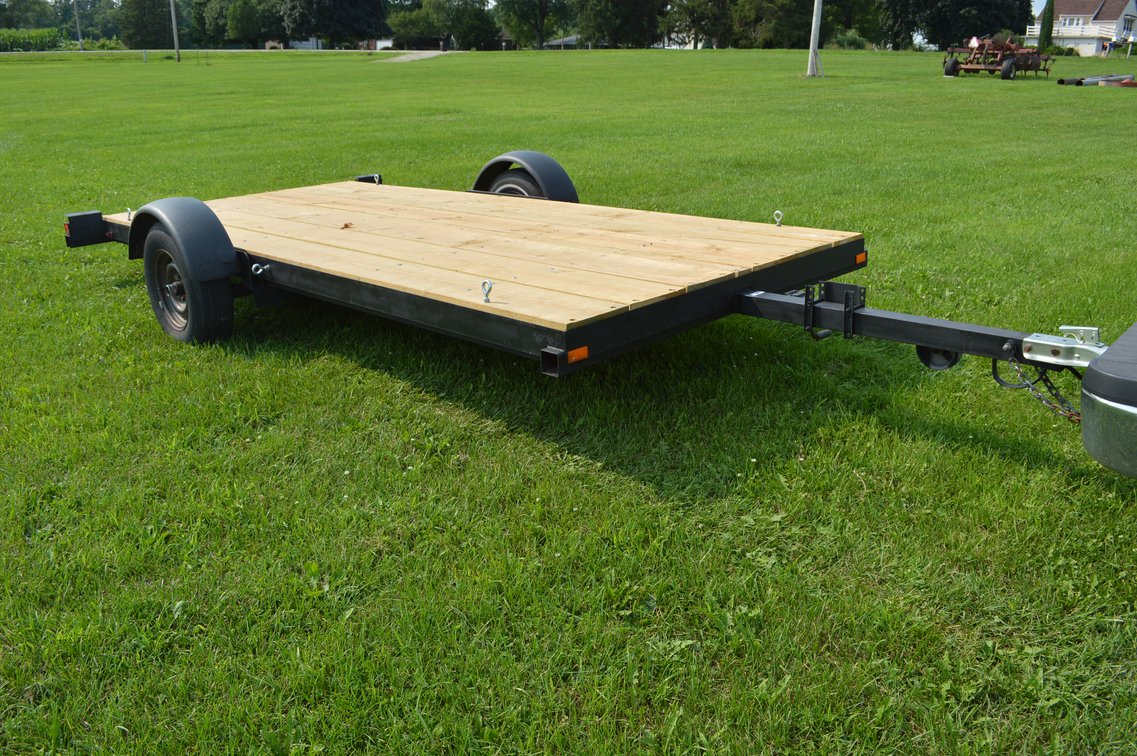 13-1/2' Single Axle Trailer (NO Title)