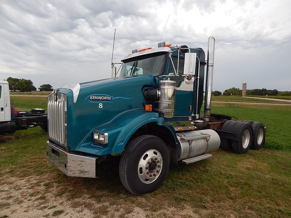 2008 Kenworth Semi Tractor (Has WI Title)