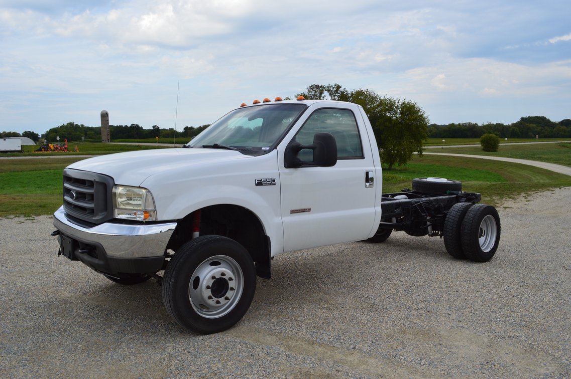 2004 Ford F550 XL Super Duty (Has WI Title)