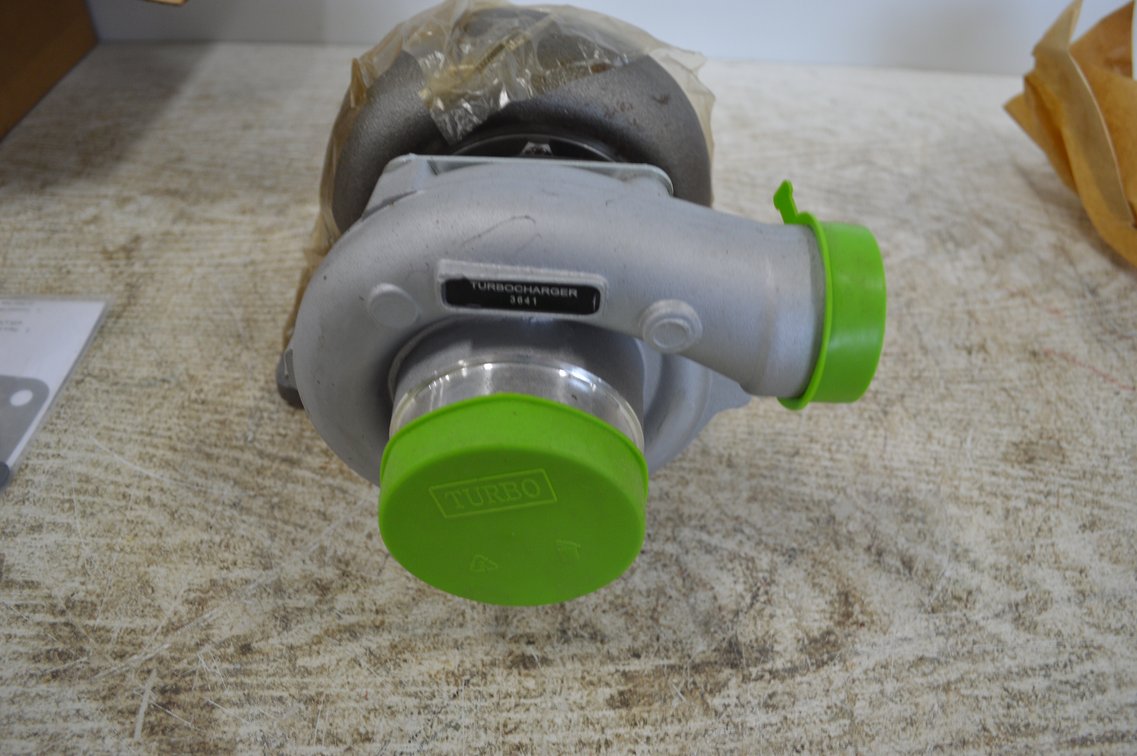 New International Turbo Charger for DT466 Engine