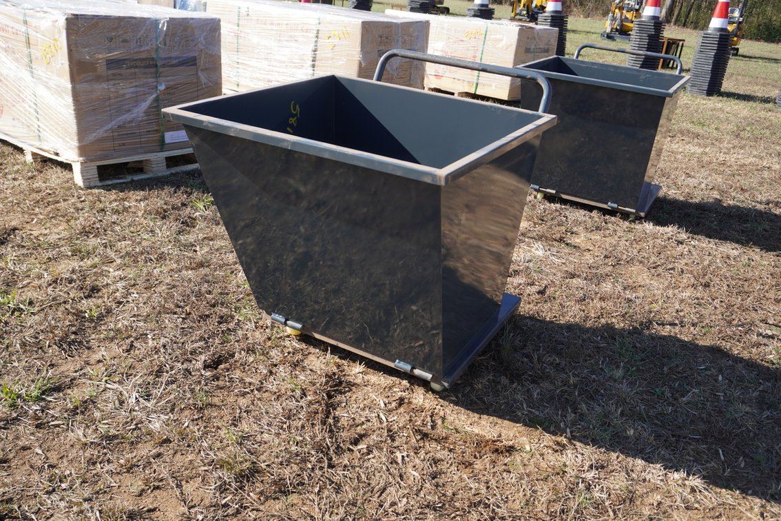 IRANCH DUMP HOPPER