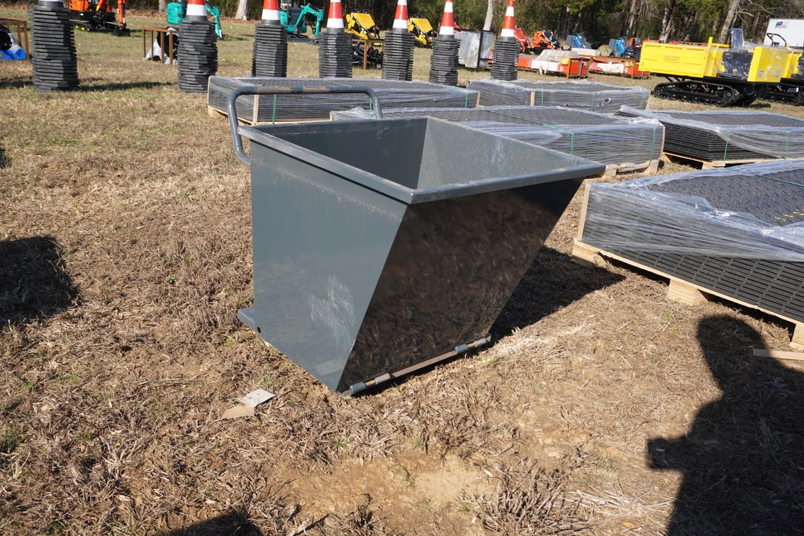 IRANCH DUMP HOPPER