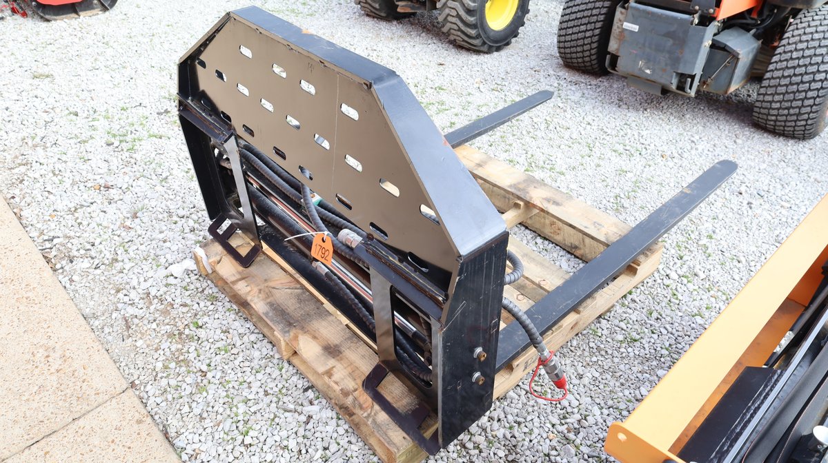 GIYI Hyd. Pallet Forks