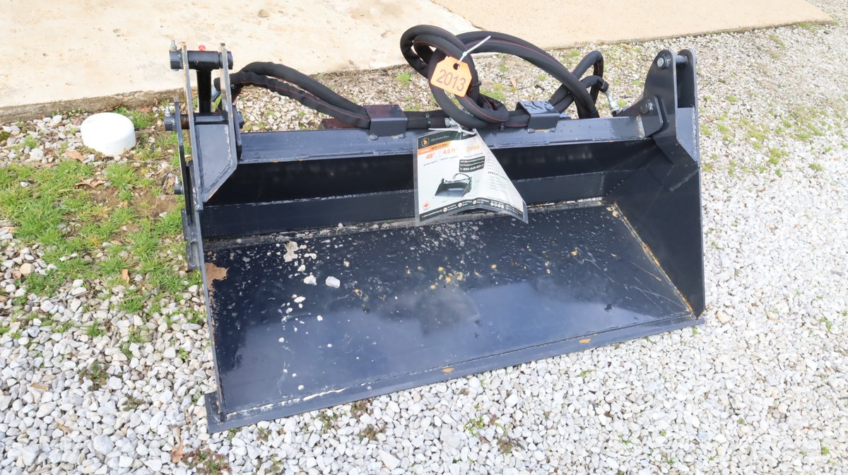 4in1 Bucket Mini Skid Attach