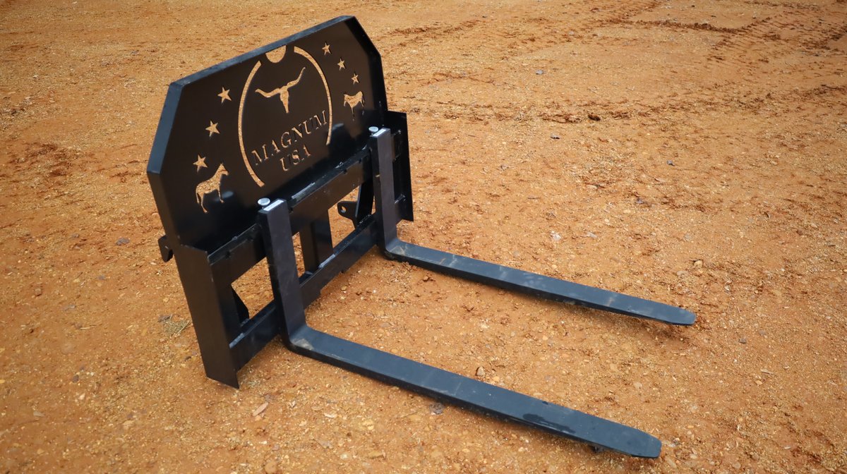 Magnum Pallet Forks Global Attachment