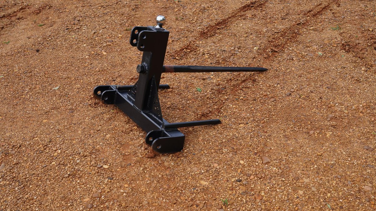 Magnum Hay Spear w/ 2"5/16 ball 3 pt.