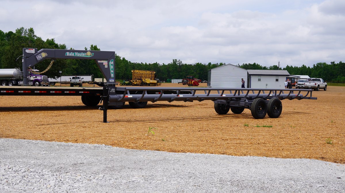 Bale Hauler M848 32F