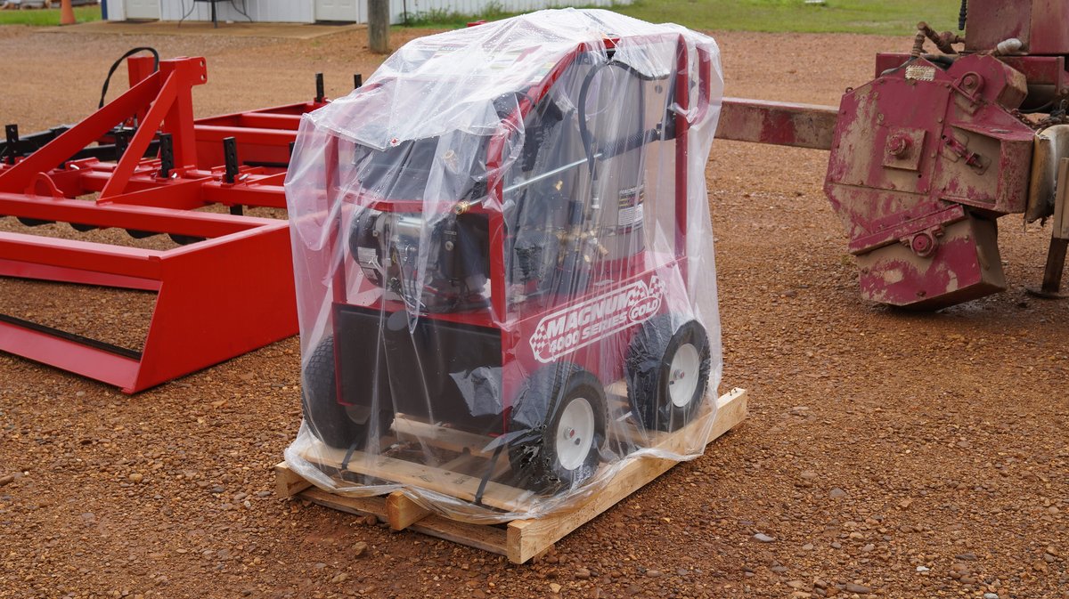 Magnum Pressure Washer