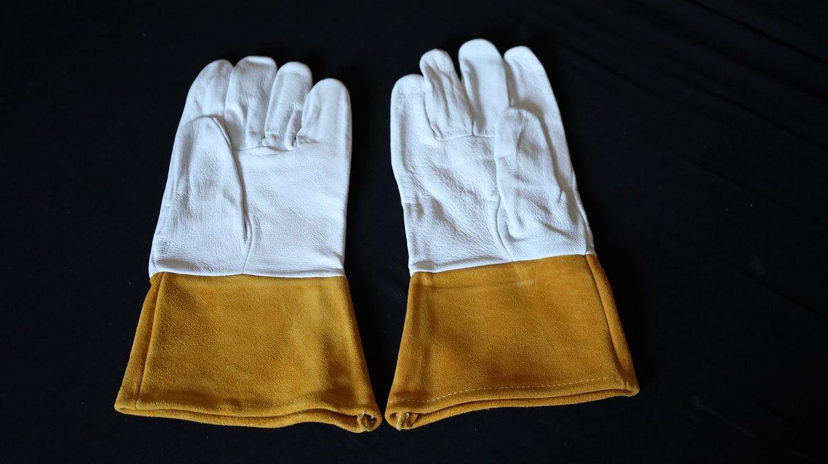 Leather Gloves