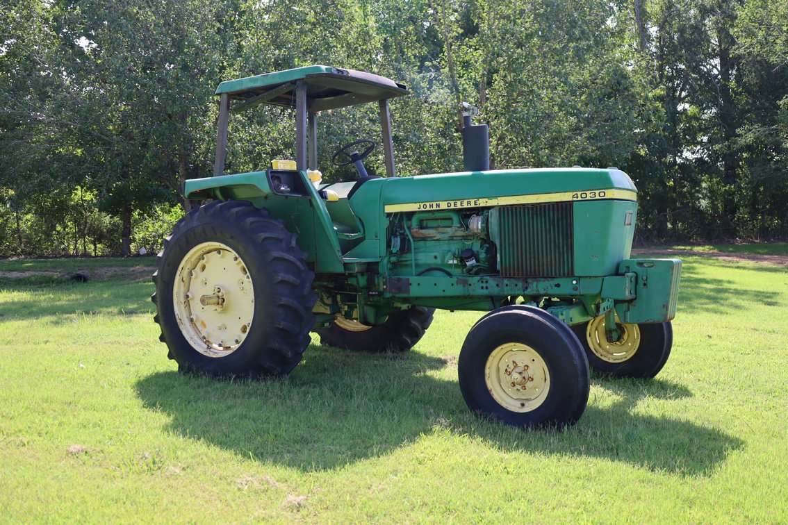 John Deere 4030