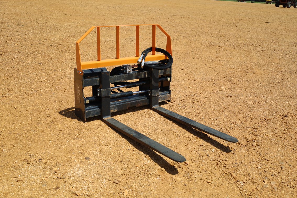 Skid Steer Hyd. Slide Pallet Forks