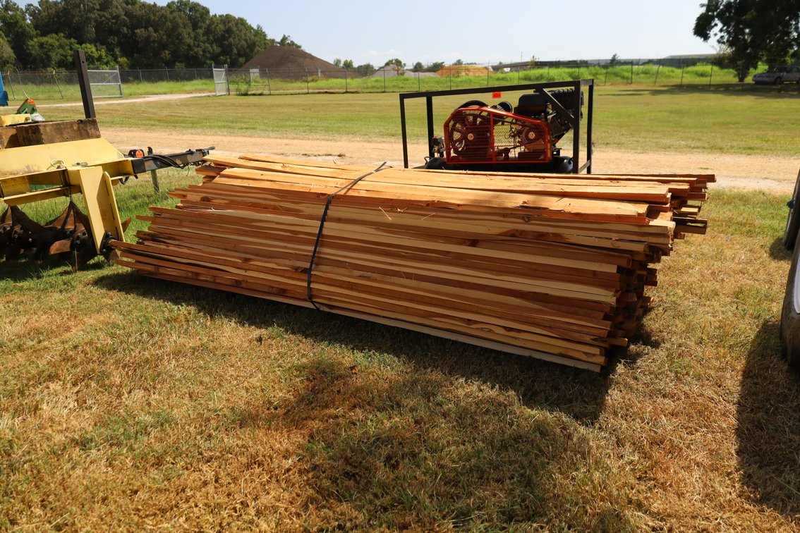 Cedar Lumber 1/2 Bundle
