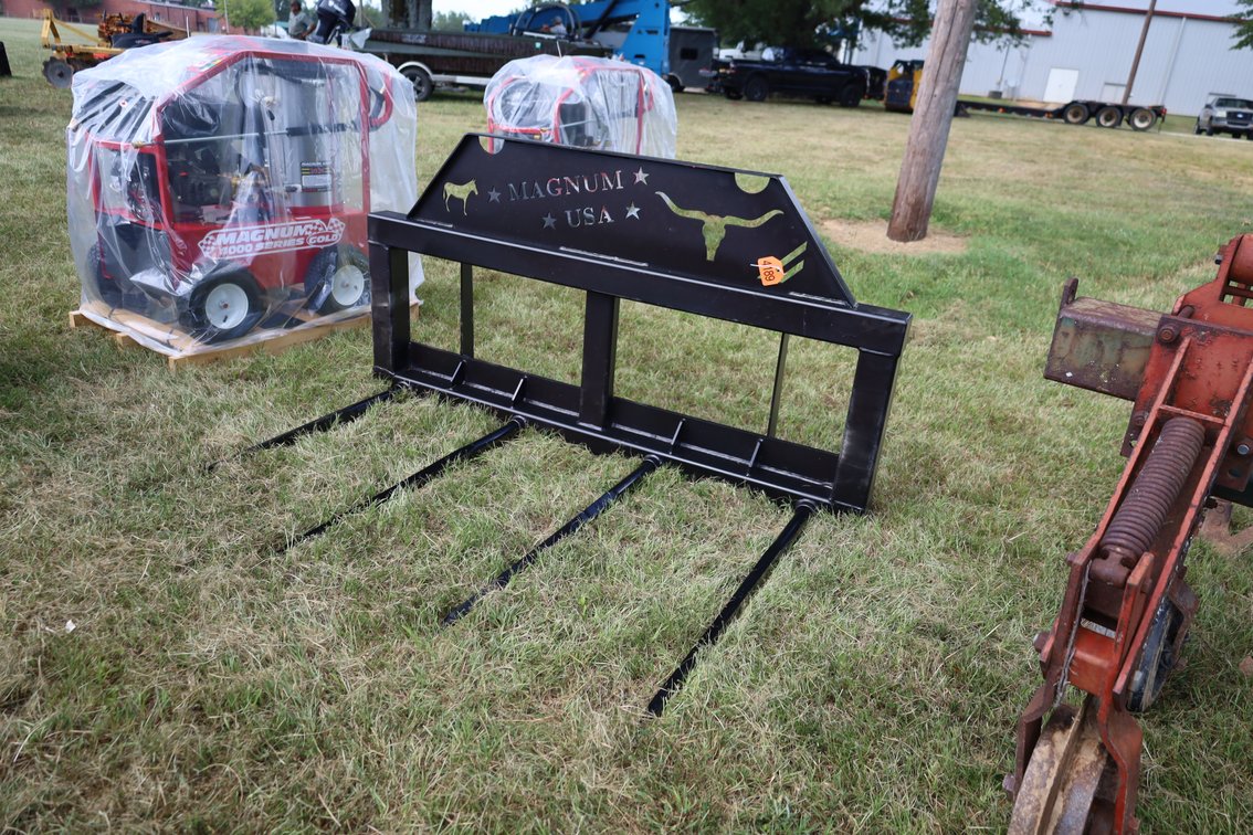 Magnum Skid Steer Double Bale Spear
