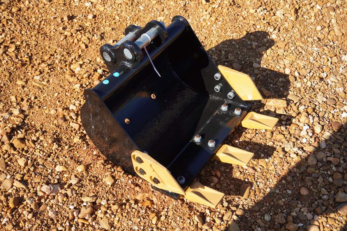 SDLANCH Bucket