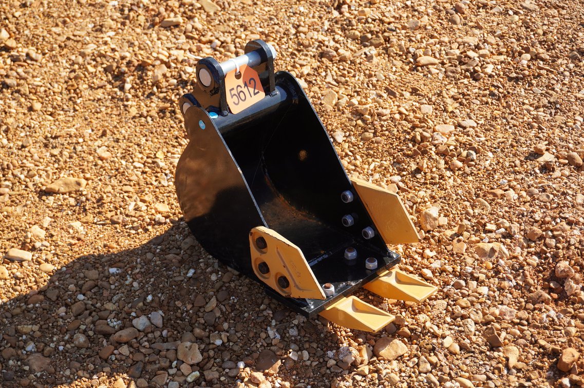 SDLANCH Bucket