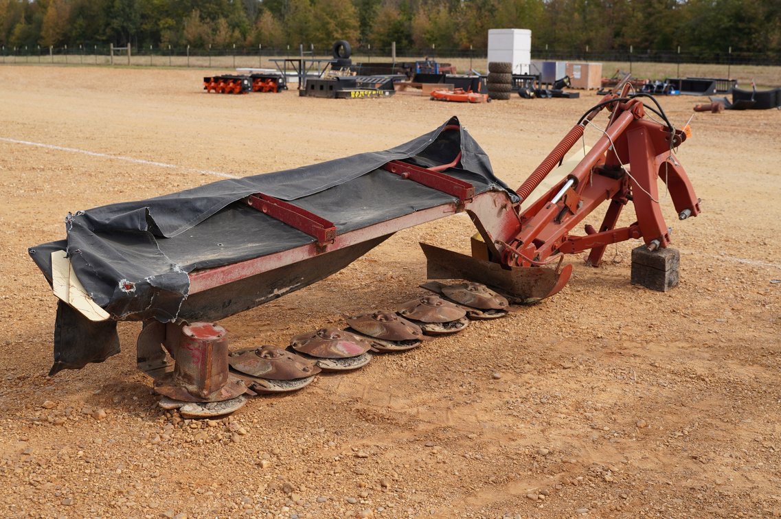 New Holland 616