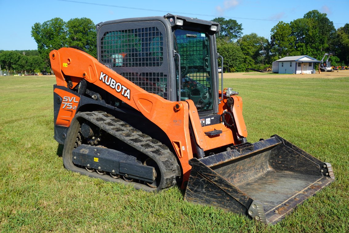 Kubota SVL75-2