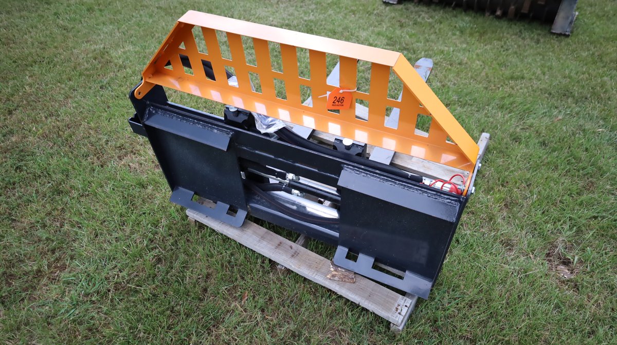 Hyd. Pallet Forks Skid Steer Attach