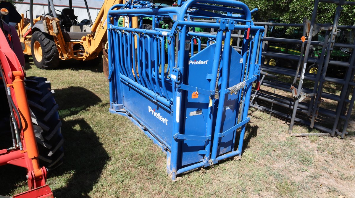 Prifert Squeeze Chute