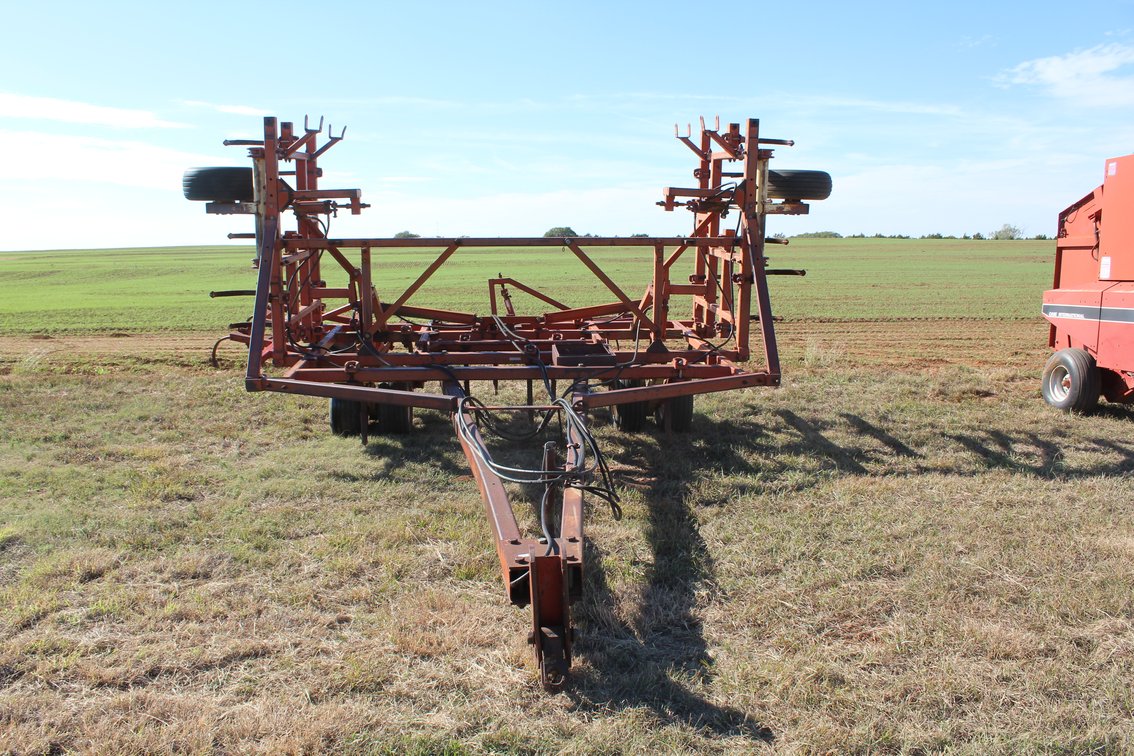 Krause 32' Chisel w/ Spikes