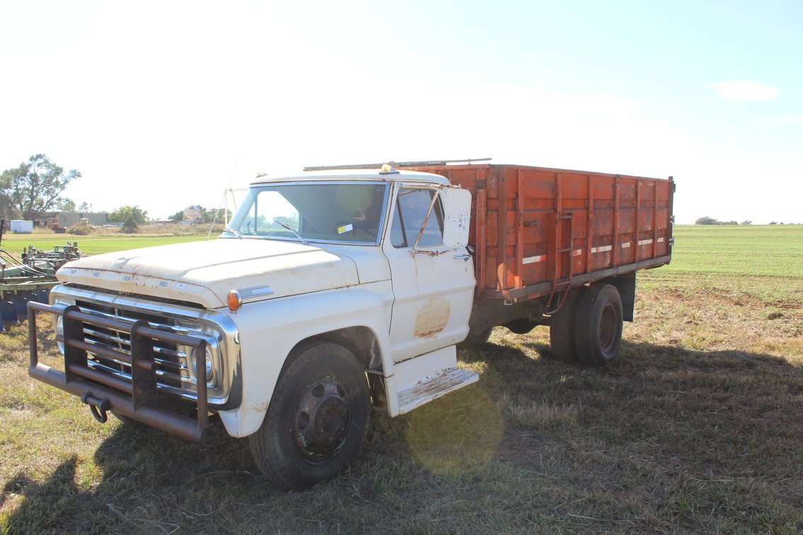 1967 Ford Wheat Truck F600