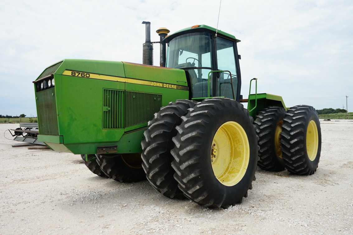John Deere 8760 4WD Tractor