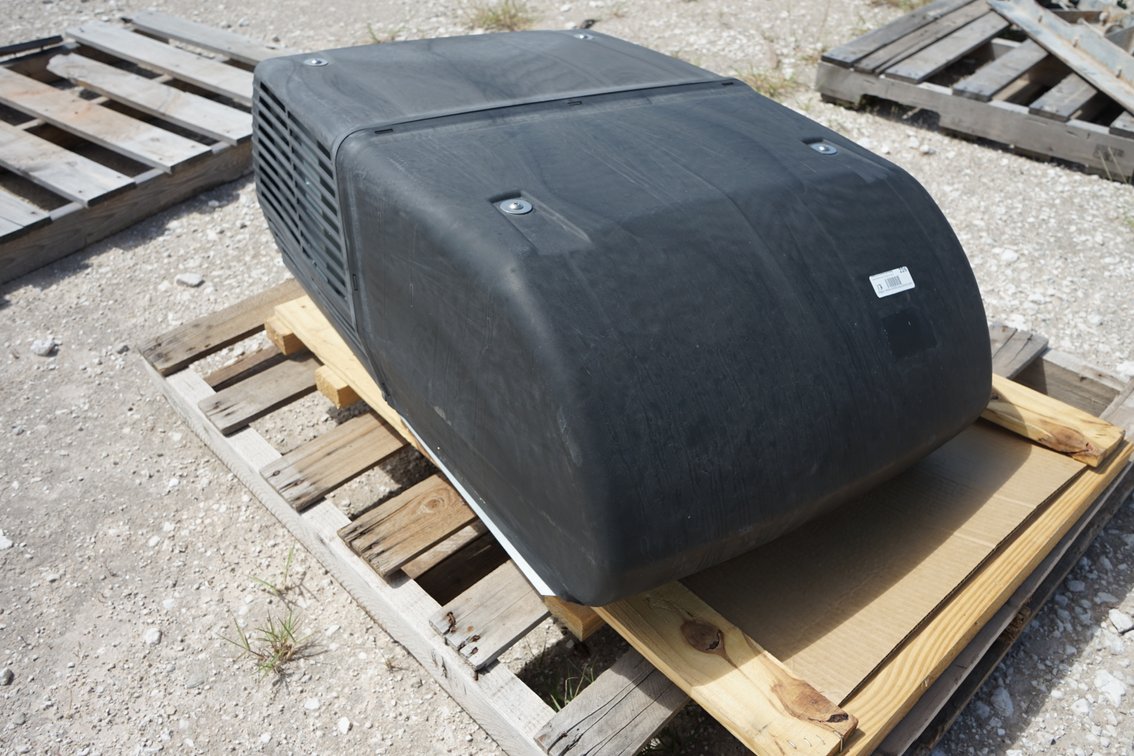 Coleman Mack RV Roof Top AC