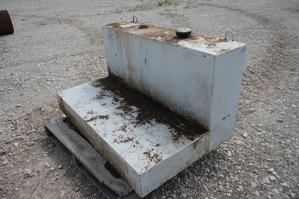 L Snap 78 Gallon Fuel Tank