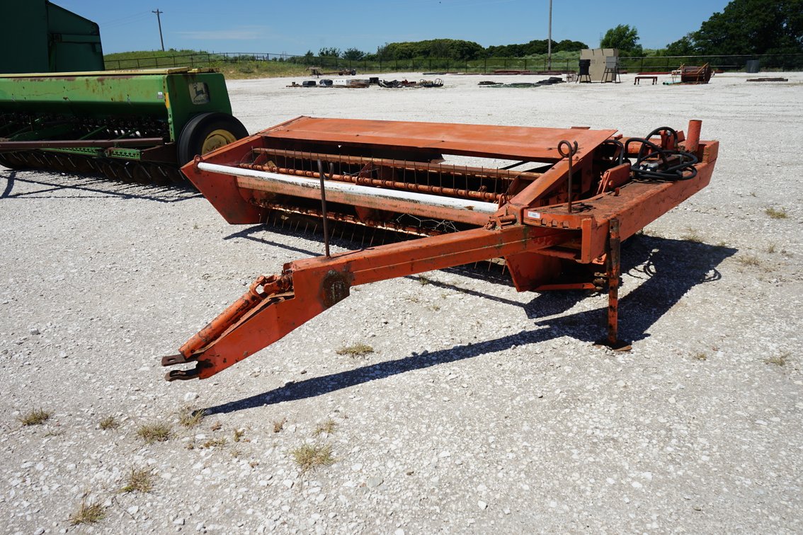 Pull Type Swather, 5 Lug Rims with ST 205/75 D15 Tires