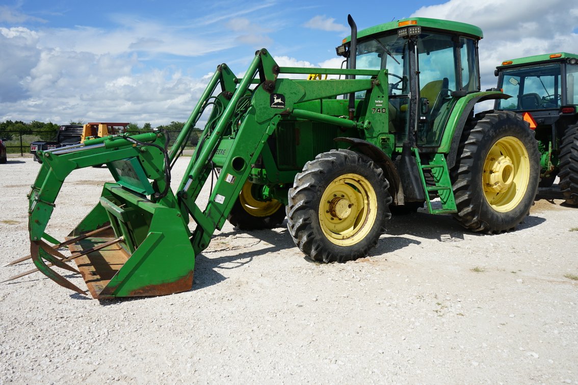 John Deere 6605 Tractor