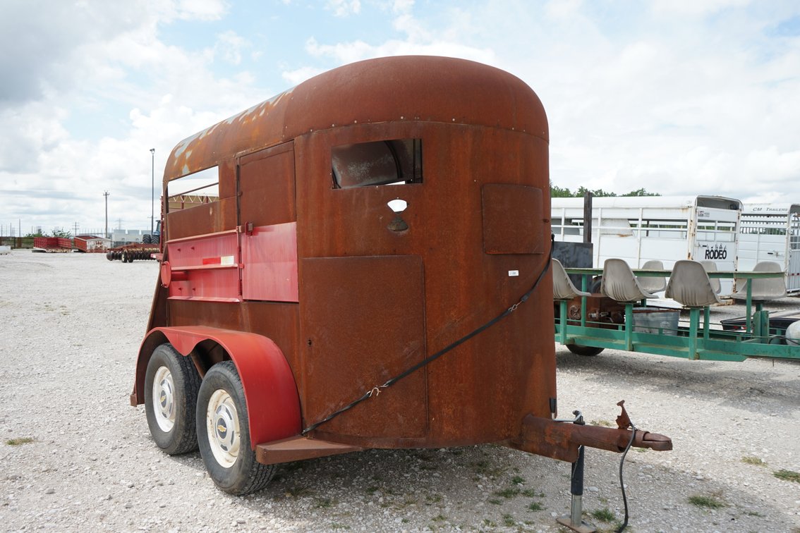 5x8 Horse Trailer