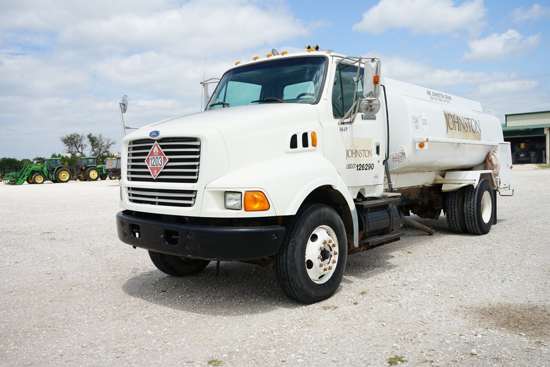 1997 Ford L8513