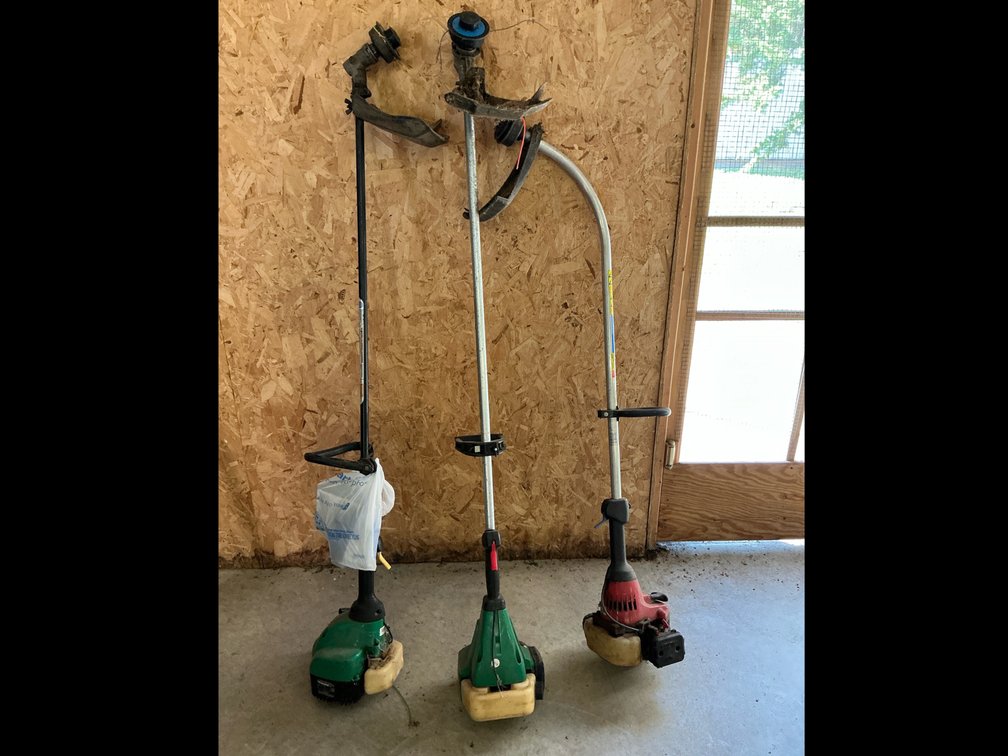 (3) weed eaters